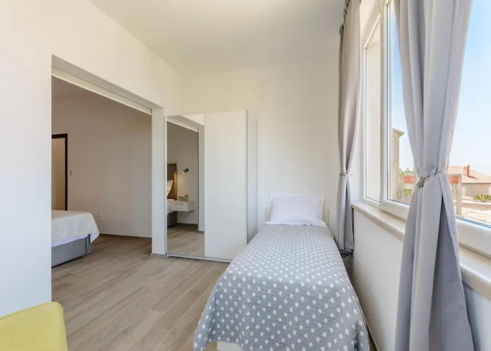 Marcela سوتيفان