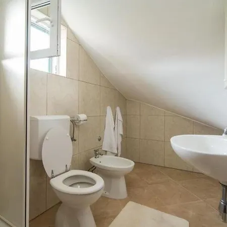 Marcela Appartement Sutivan
