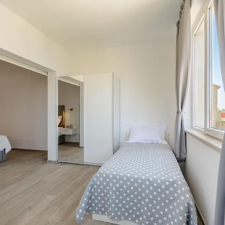 Marcela Appartement Sutivan